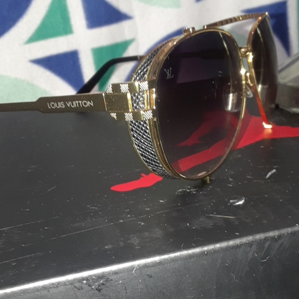 Louis Vuitton Glasses ❄